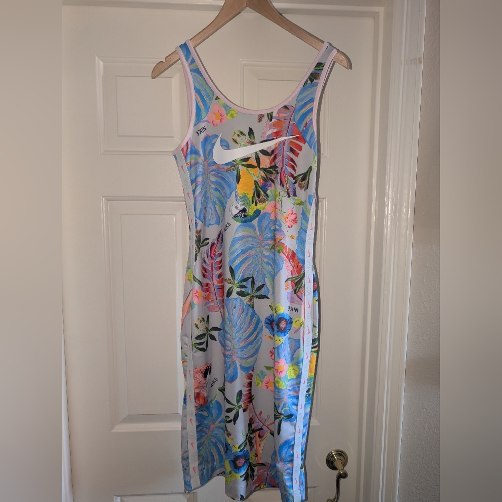 Nike Dress Small